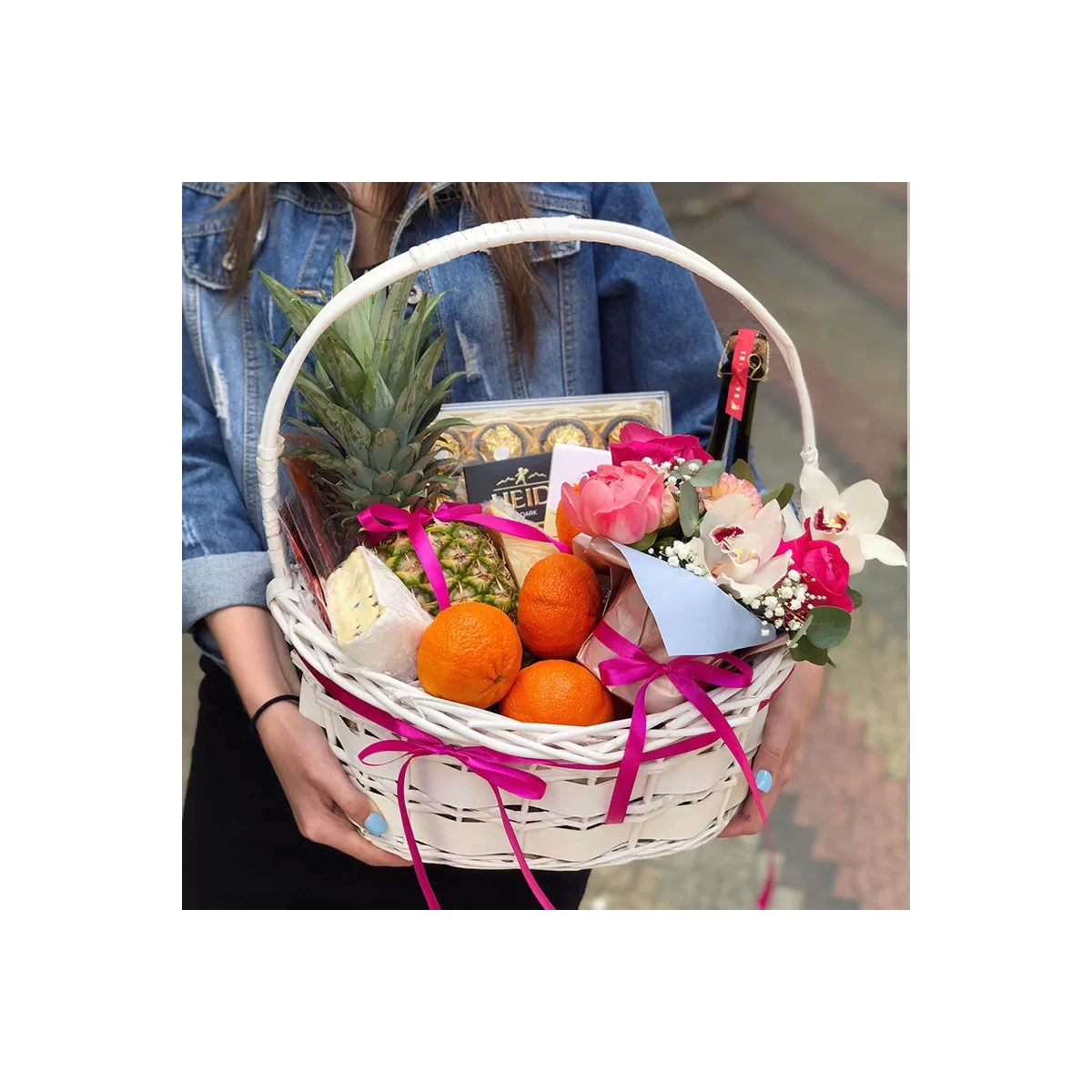 Gift basket with flowers and products photo