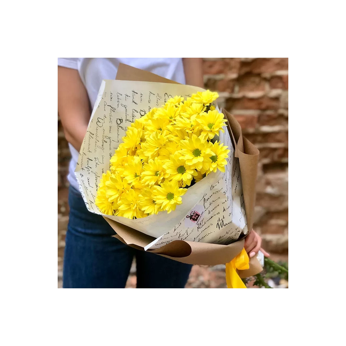 Yellow chrysanthemums photo