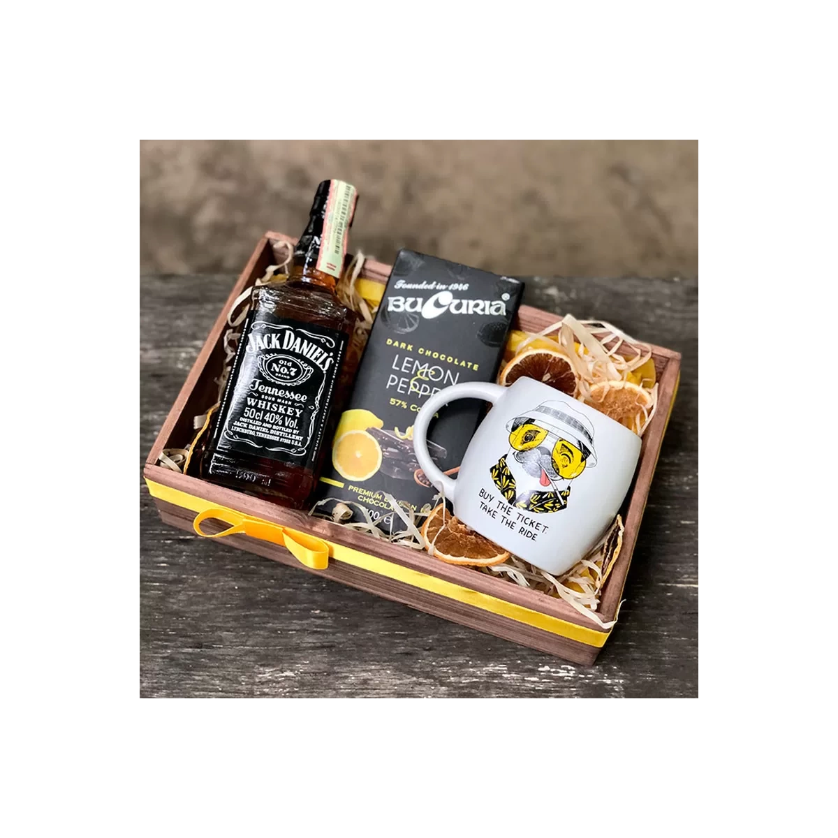 Gift set with jack daniels and mug photo