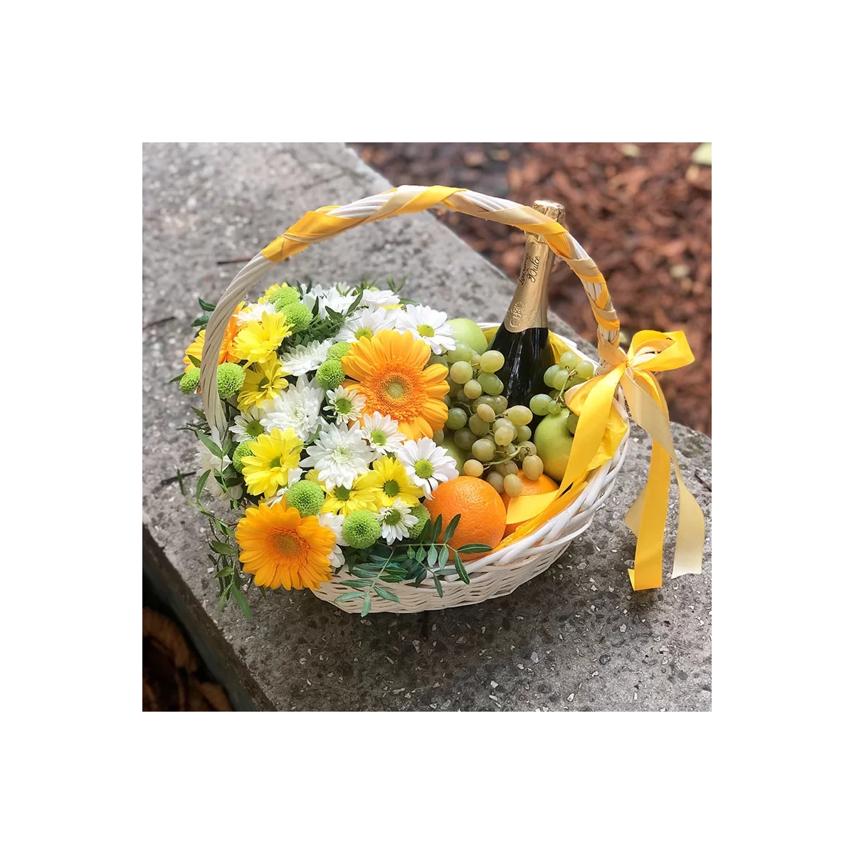 Fruit basket and champagne photo