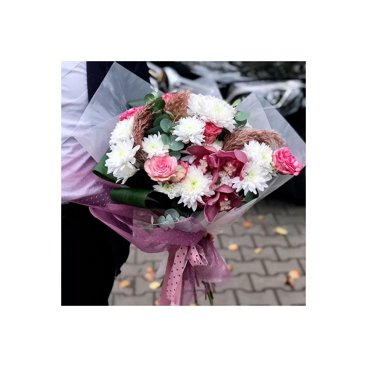 Bouquet of autumn flowers photo