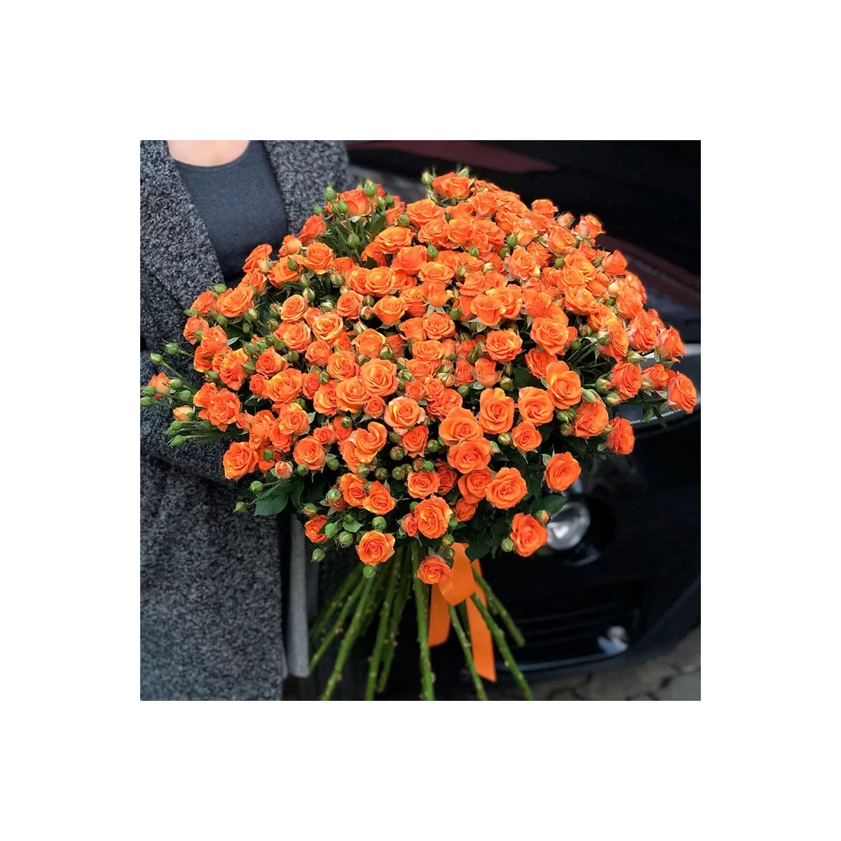 Orange spray roses photo