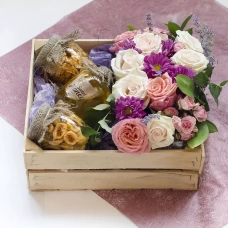 Buy honey gift with nuts with delivery Chisinau, Moldova