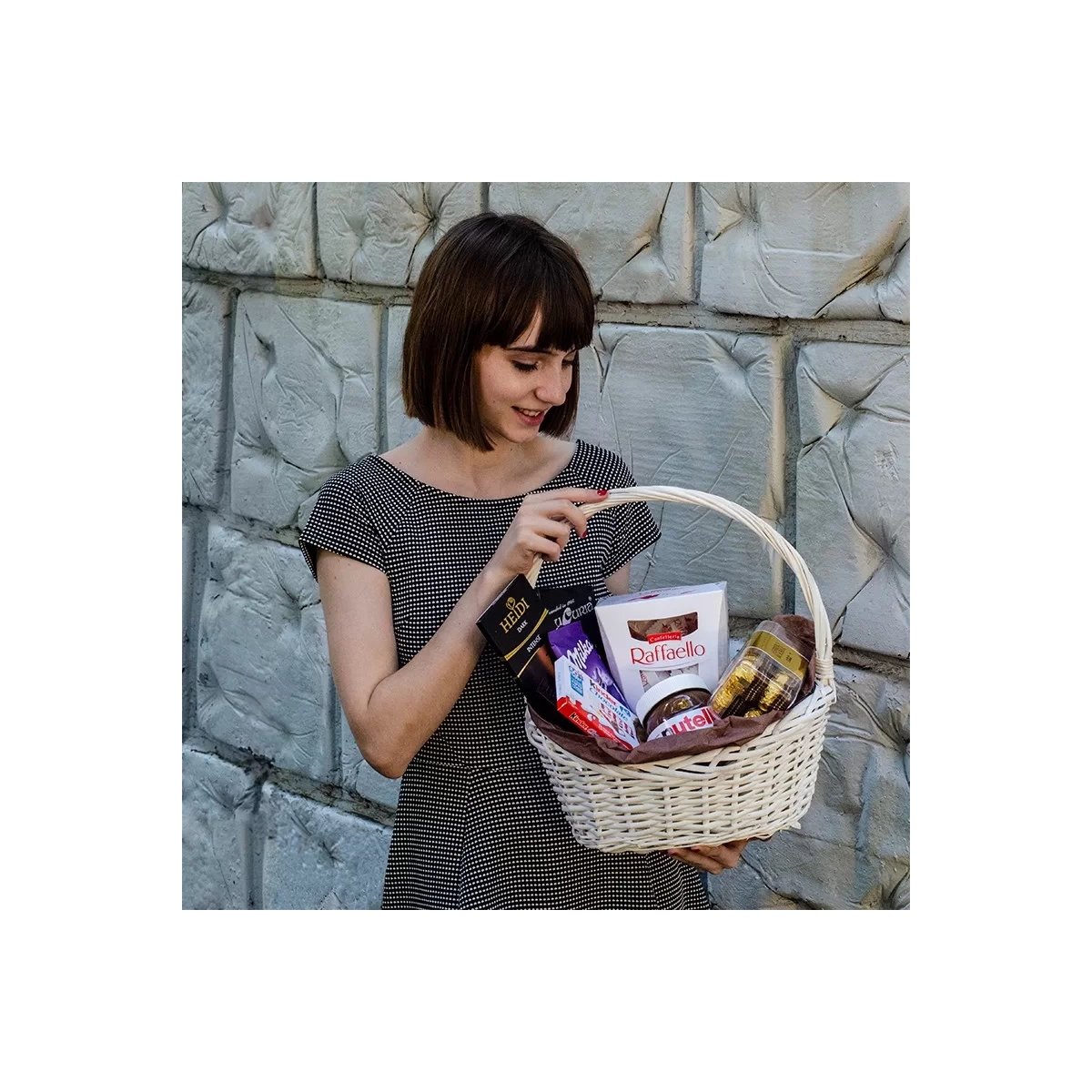 Buy chocolate gift basket with delivery Chisinau, Moldova