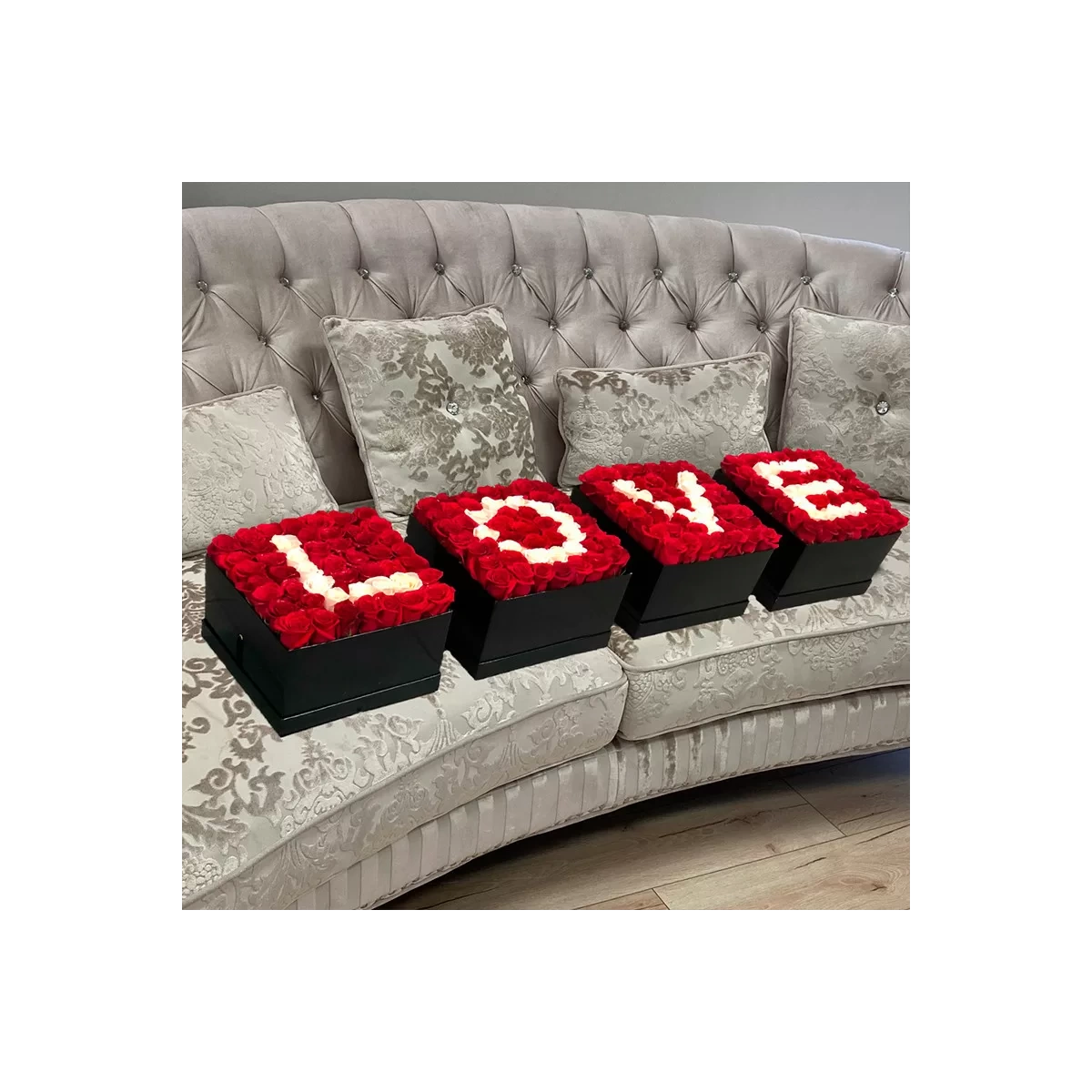 Aranjament Florar "LOVE"