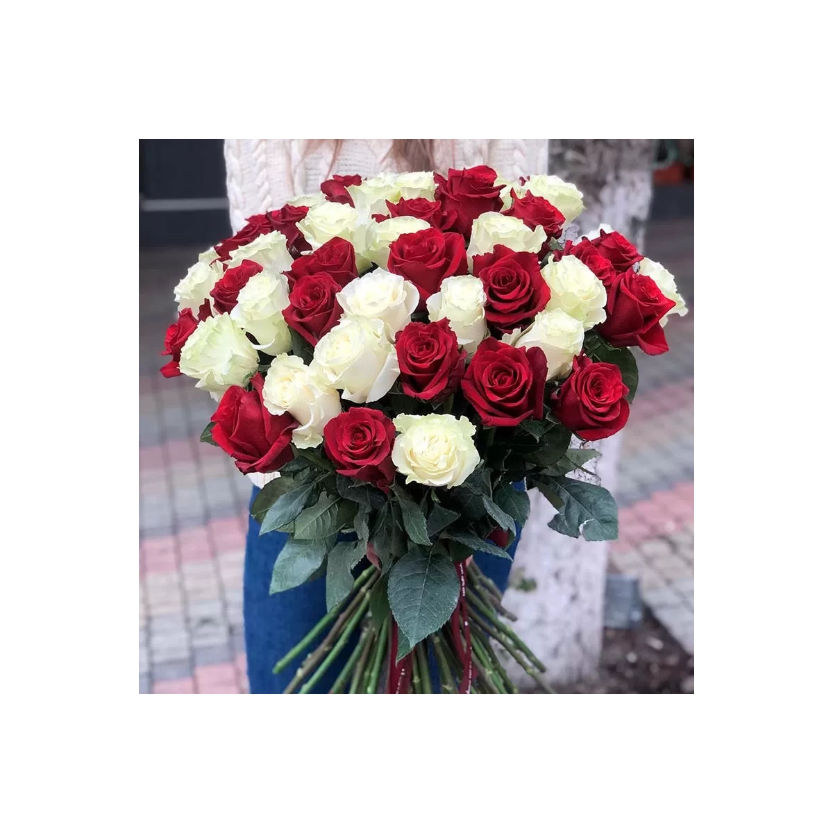 Buy bouquet 51 red and white roses with delivery Chisinau, Moldova