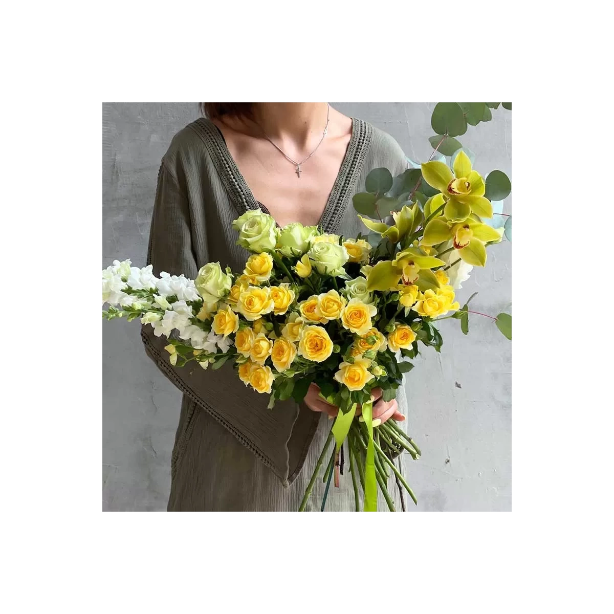 Buchet "Soarele în Palmă”