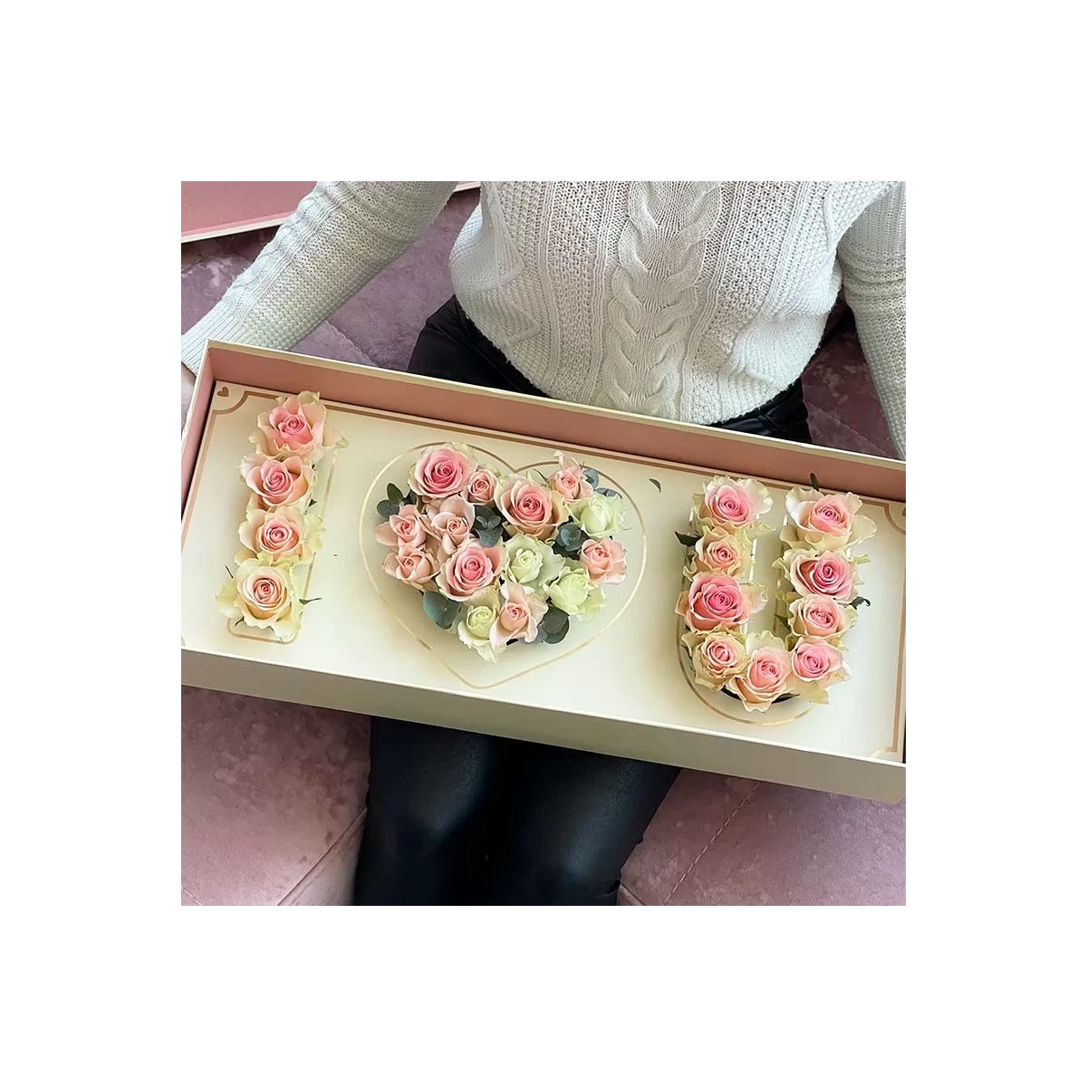 Delicate Roses in the Deep Love box