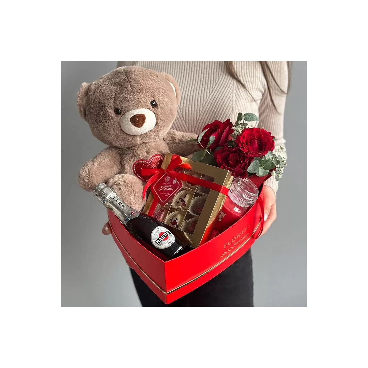 Heart "Bear with Gifts"