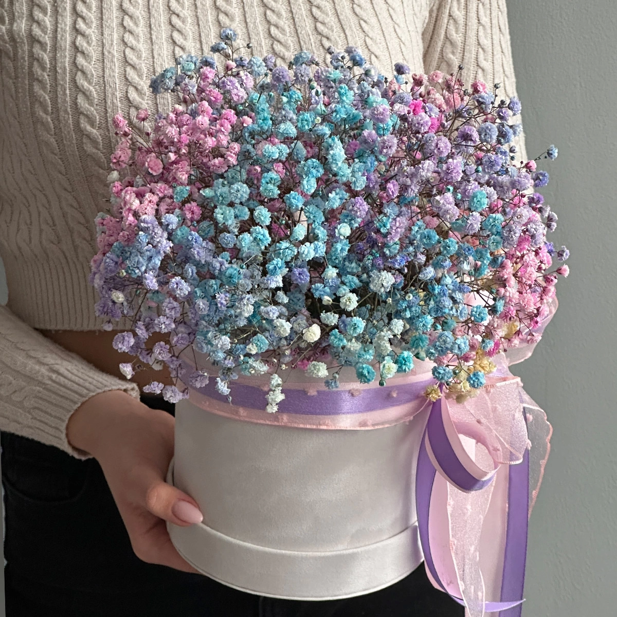 Small Box with Gypsophila photo