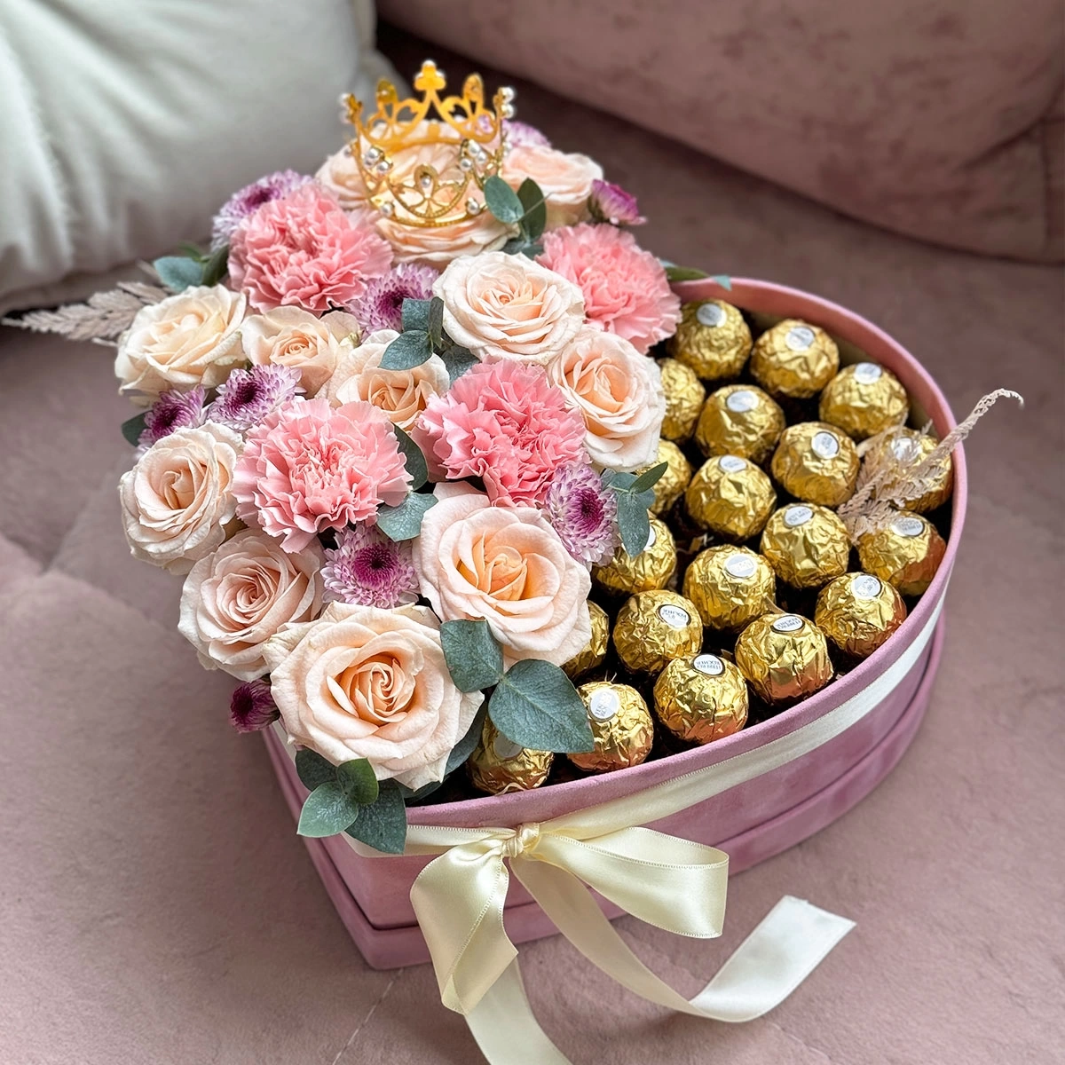 Inimă cu Ferrero Rocher "Tandrețe Regală"