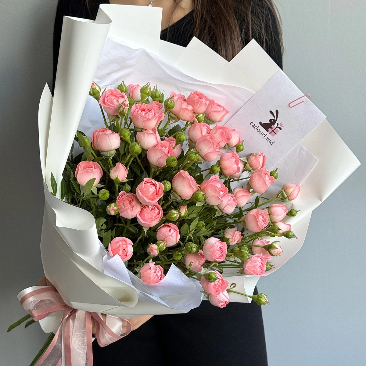 Buy bouquet of bush roses with delivery Chisinau, Moldova