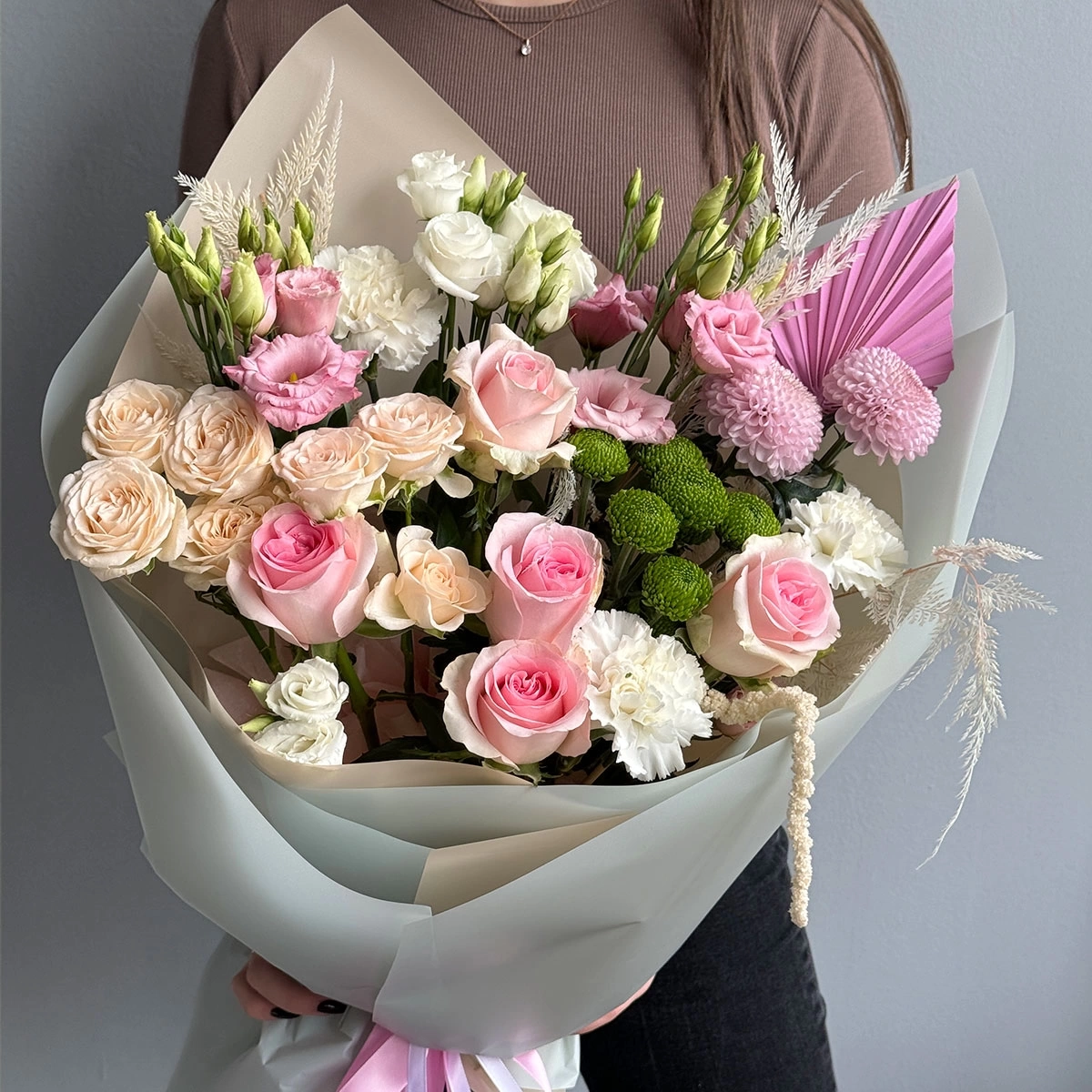 Buy a Bouquet "Bunny Ears" with delivery Chisinau, Moldova - Cadouri.md