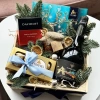 New Year's gift box with champagne foto New Year's gift box with champagne foto