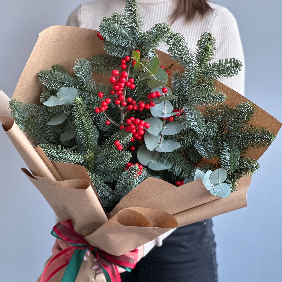 Buchet de brad cu ilex foto