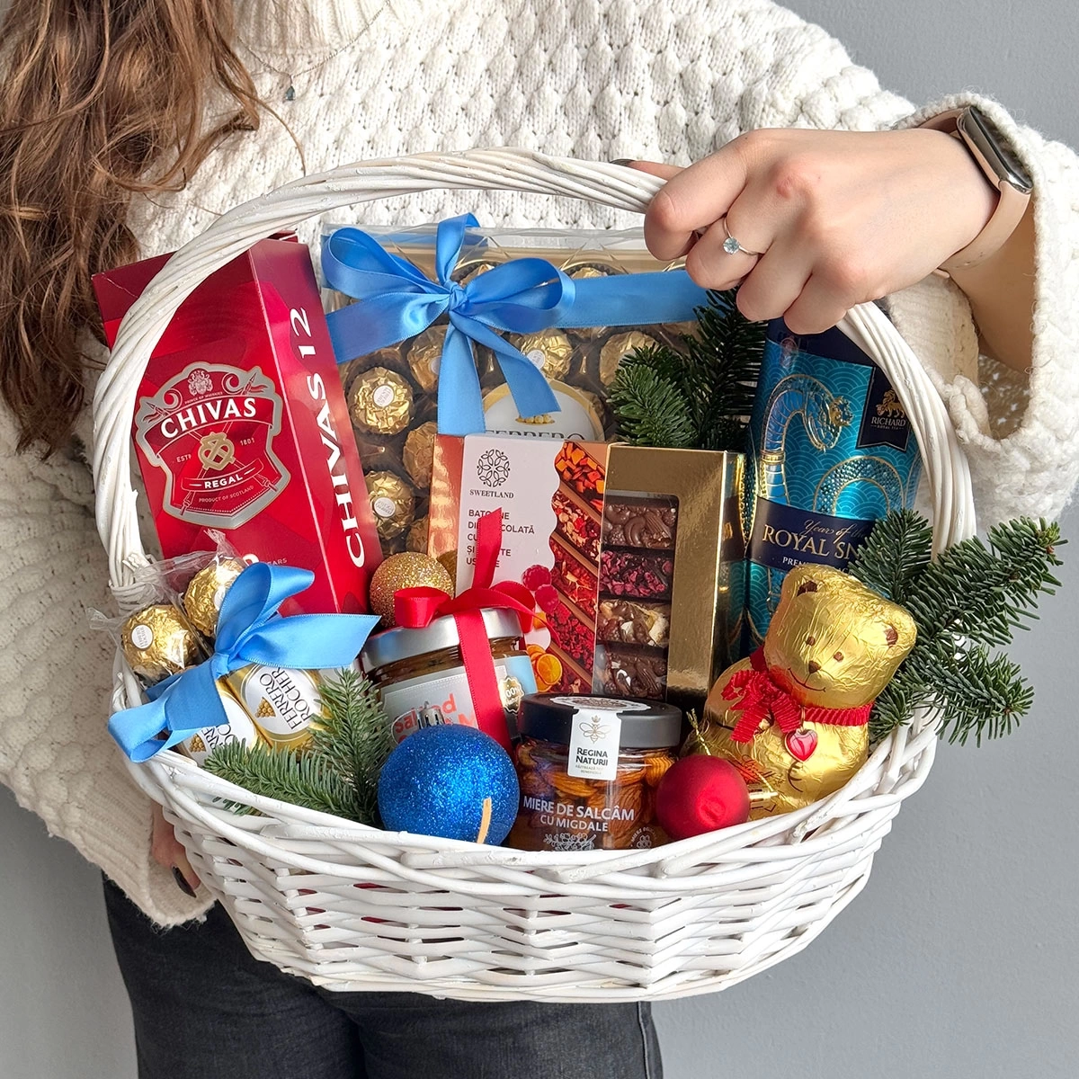 Gift Basket "New Year in Moldova"