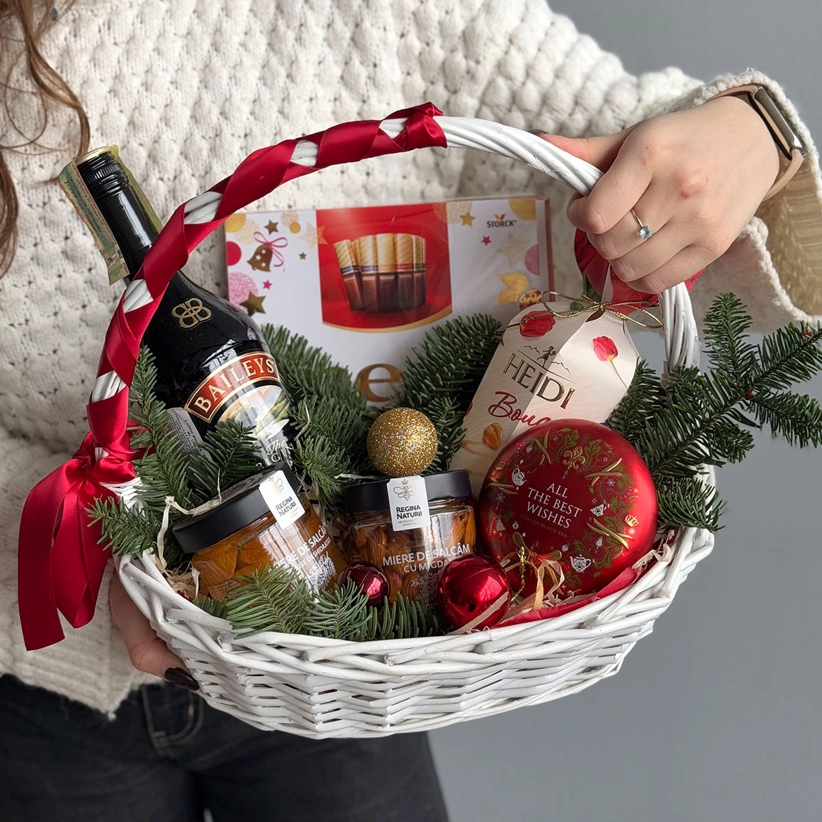 Gift Basket "Sweet Holiday"