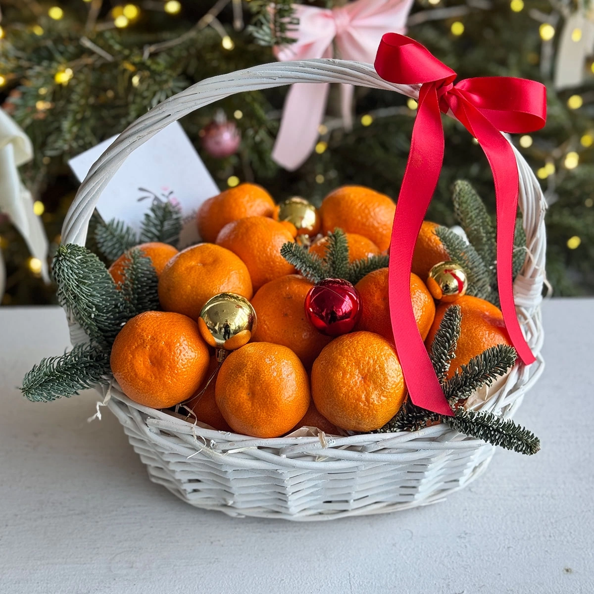 Order Christmas gift with tangerines Chisinau Moldova