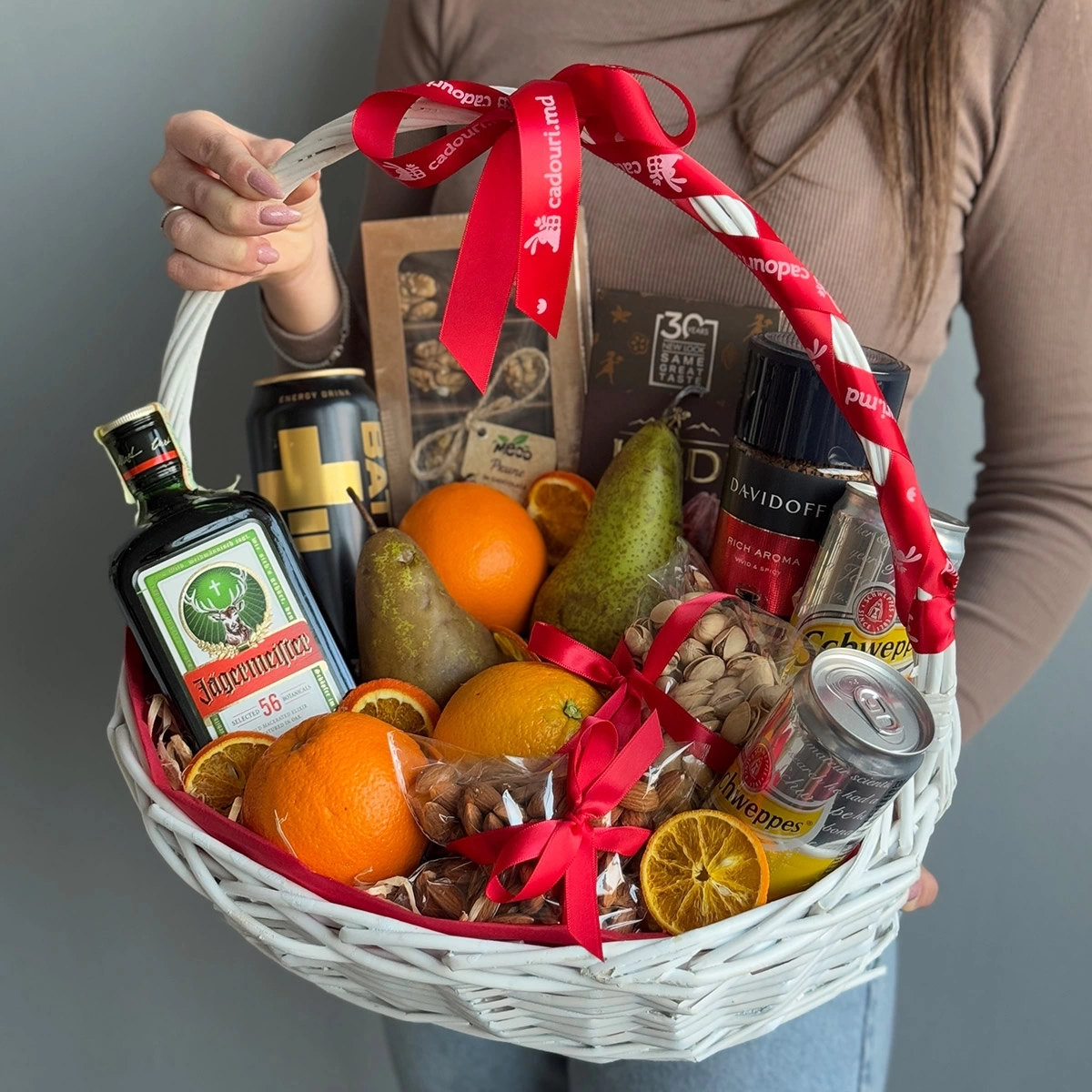 Gift Basket  "Maverick"