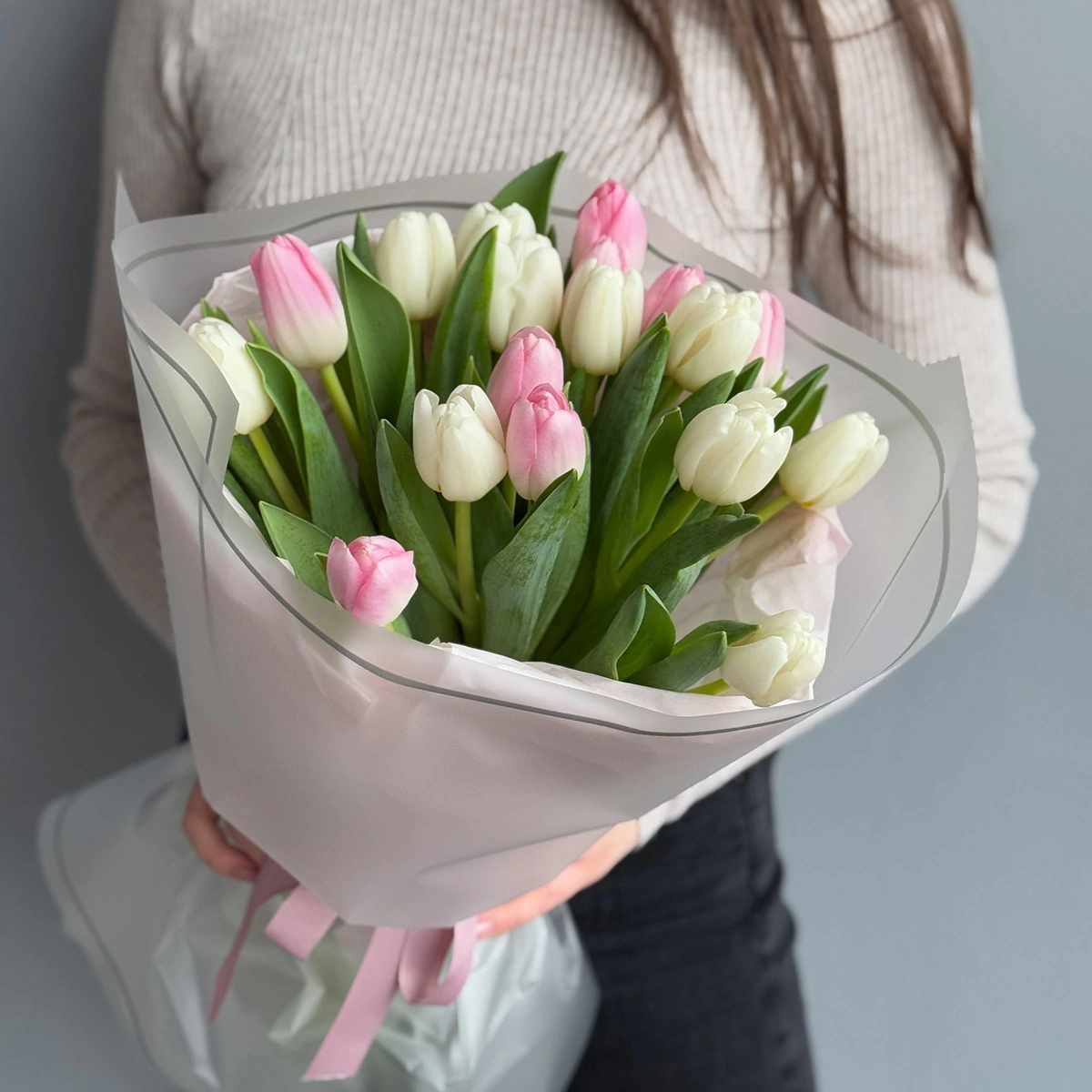 19 White Pink Tulips