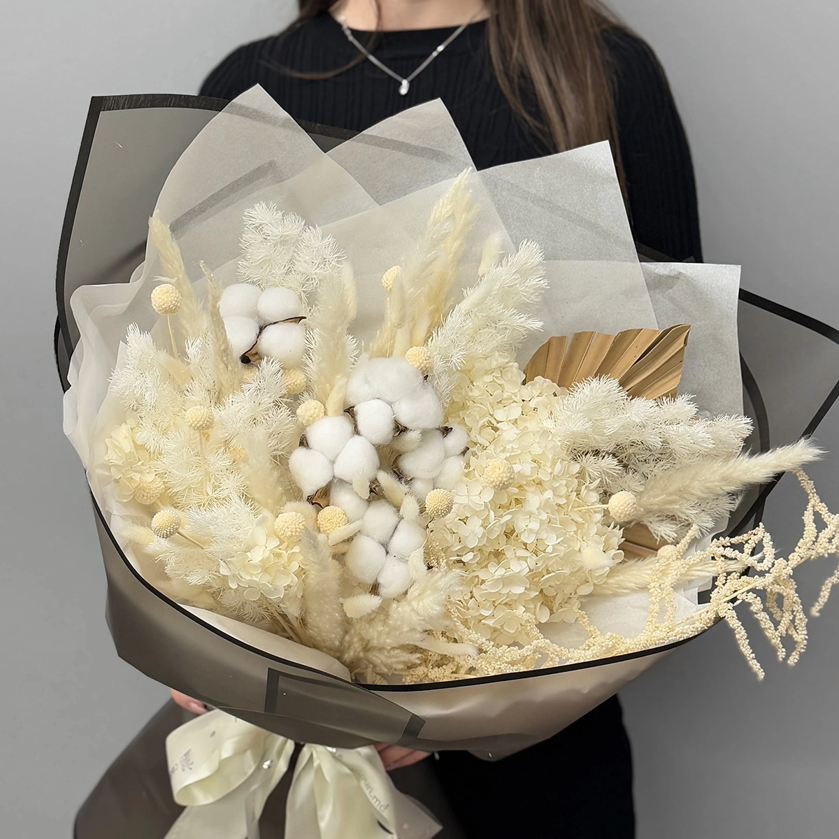 Bouquet of Dried Flowers "Black and White"