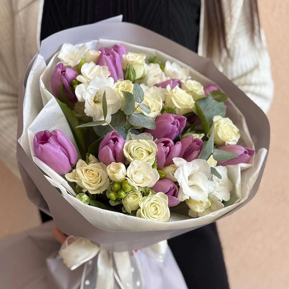 Bouquet "Whisper of Freesia"