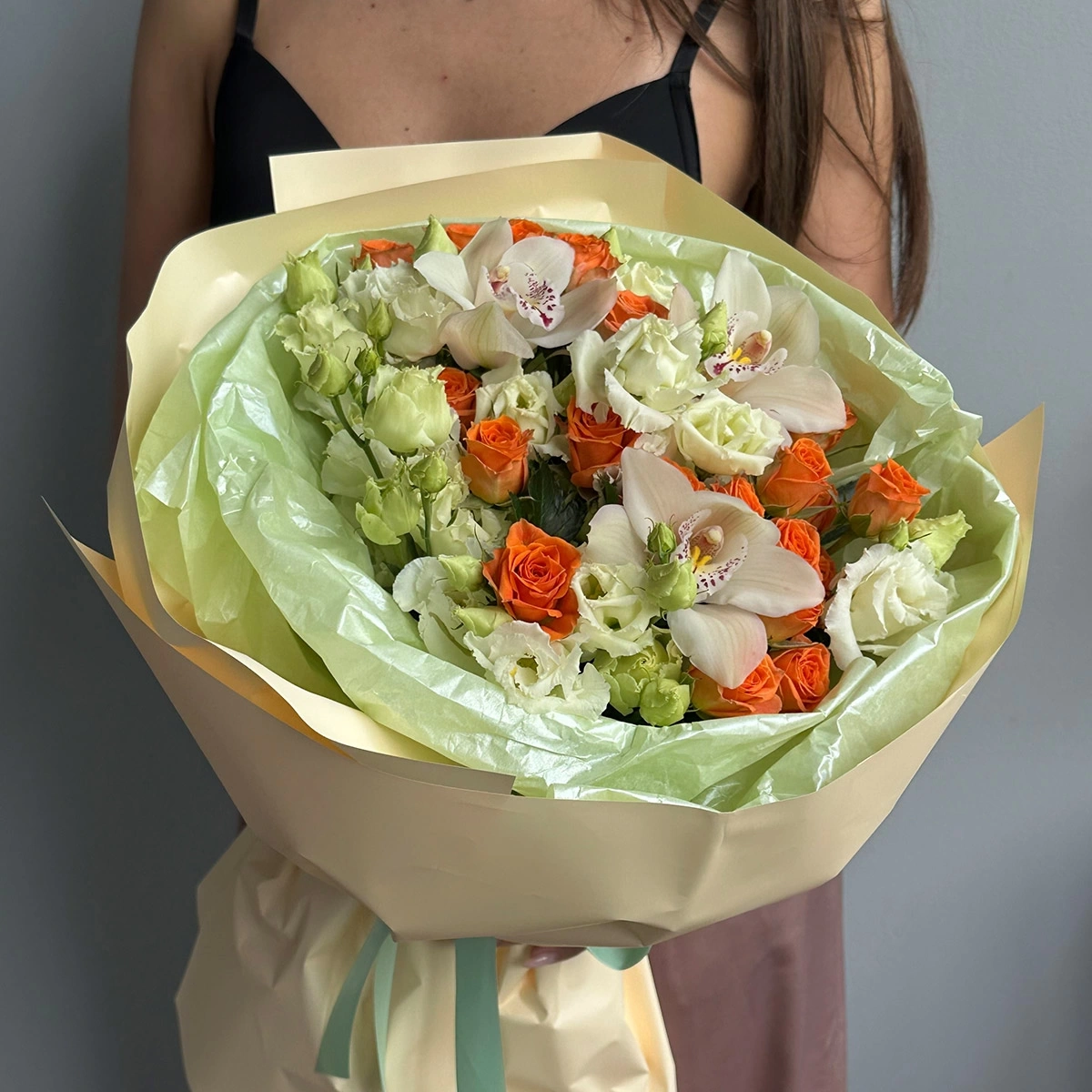 Buchet "Șoapta Orhideelor"