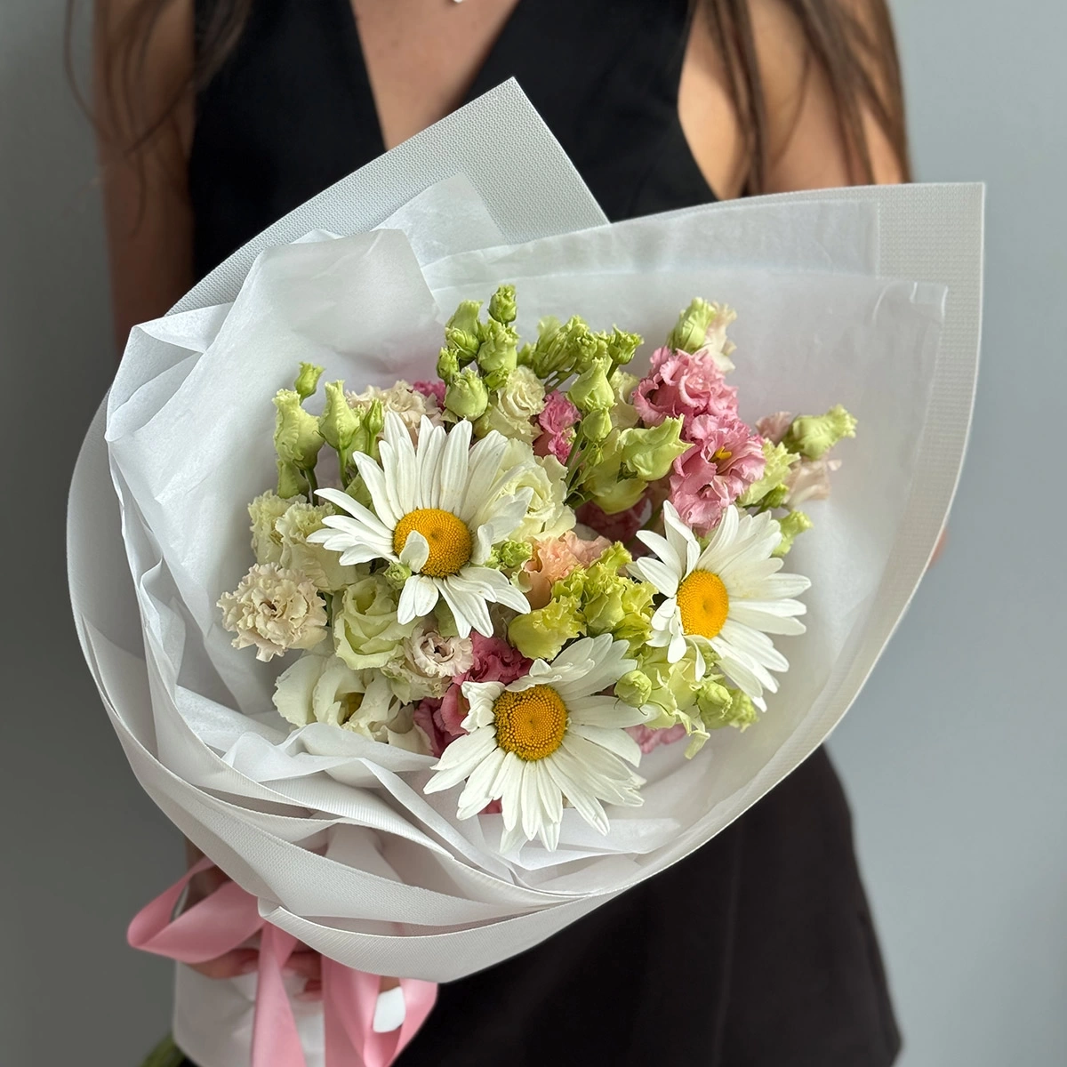 Bouquet "Daisies in the World of Dreams"