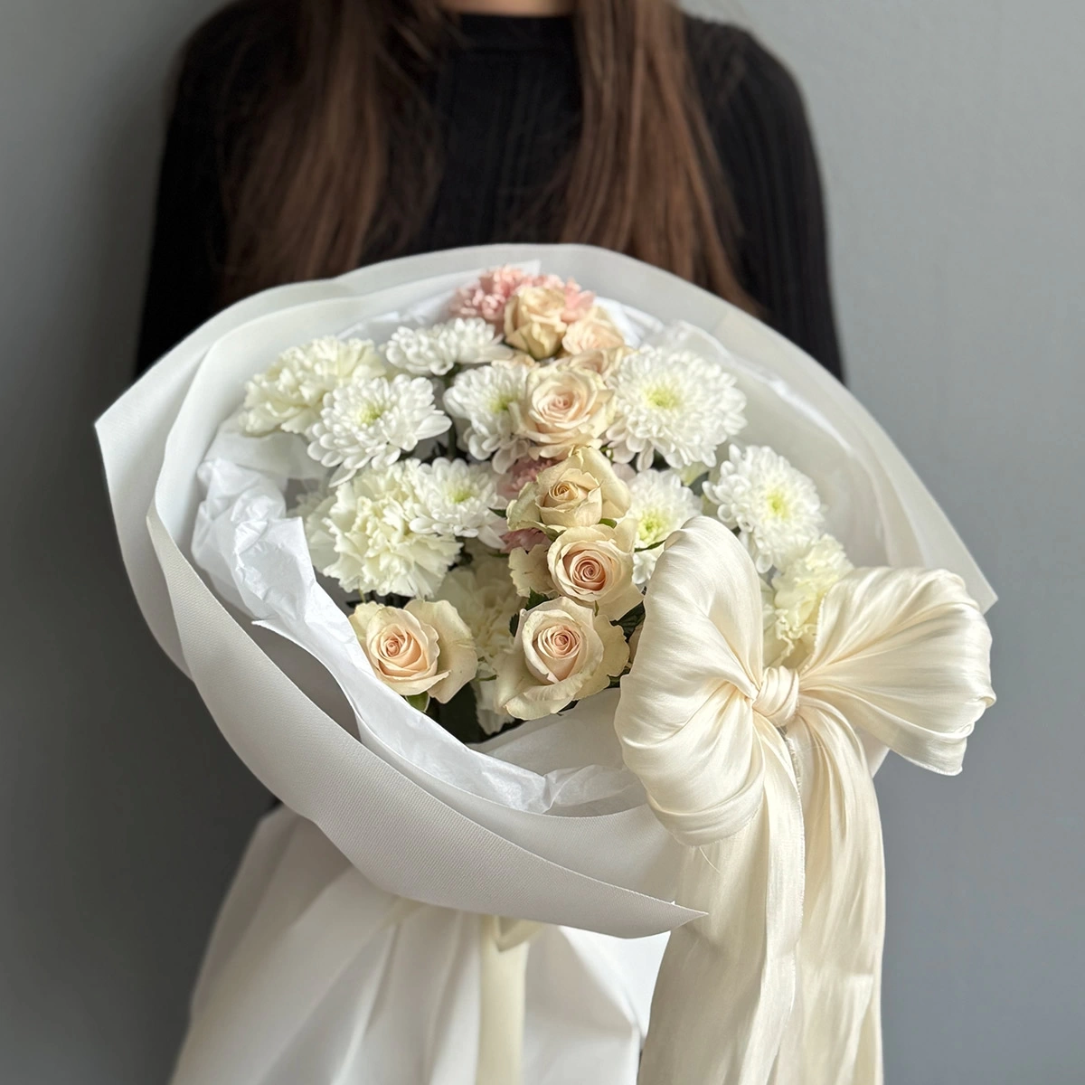 Buchet "Șoaptă Ivory"
