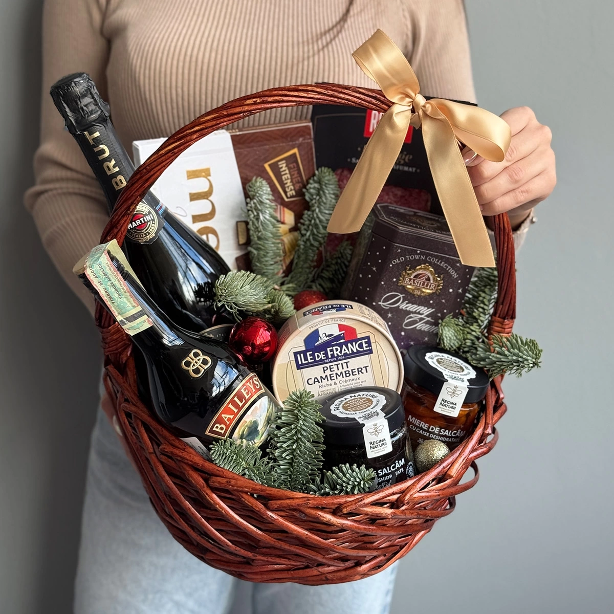 Coș Cadou "Pădurea Regală"