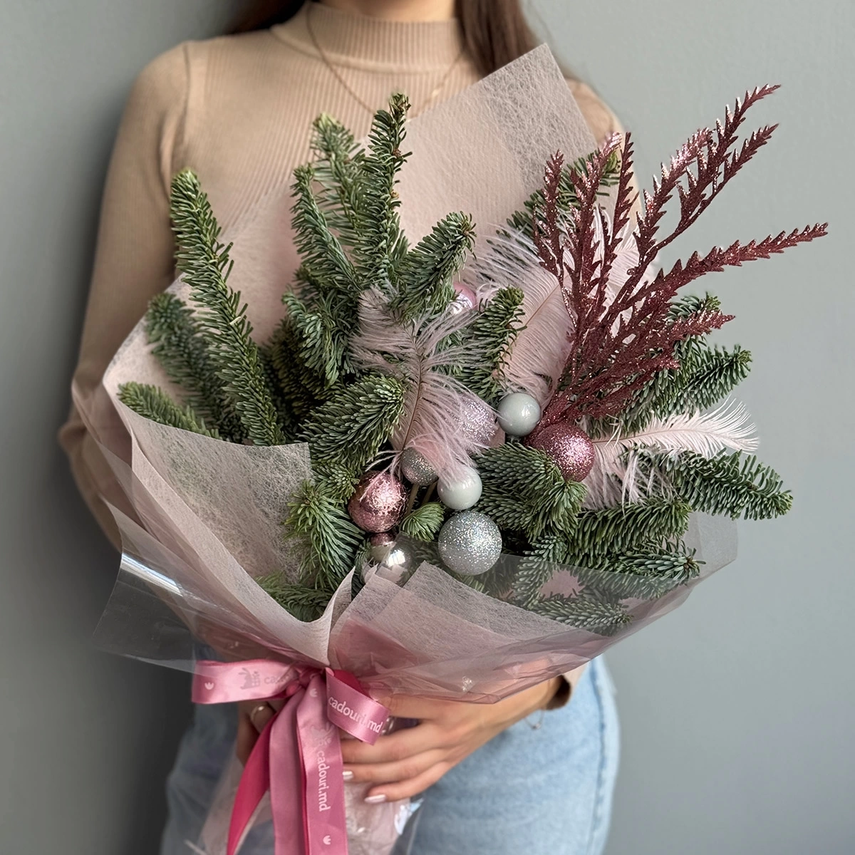 Buchet "Atingere de Iarnă Roz"