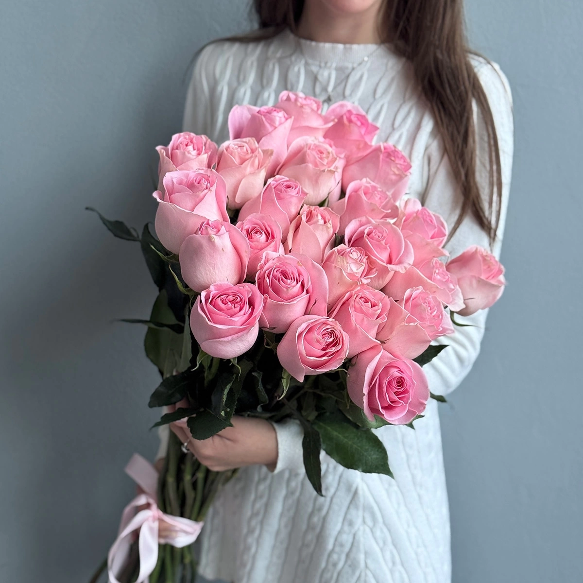 25 Roses Luciano 70-80 cm