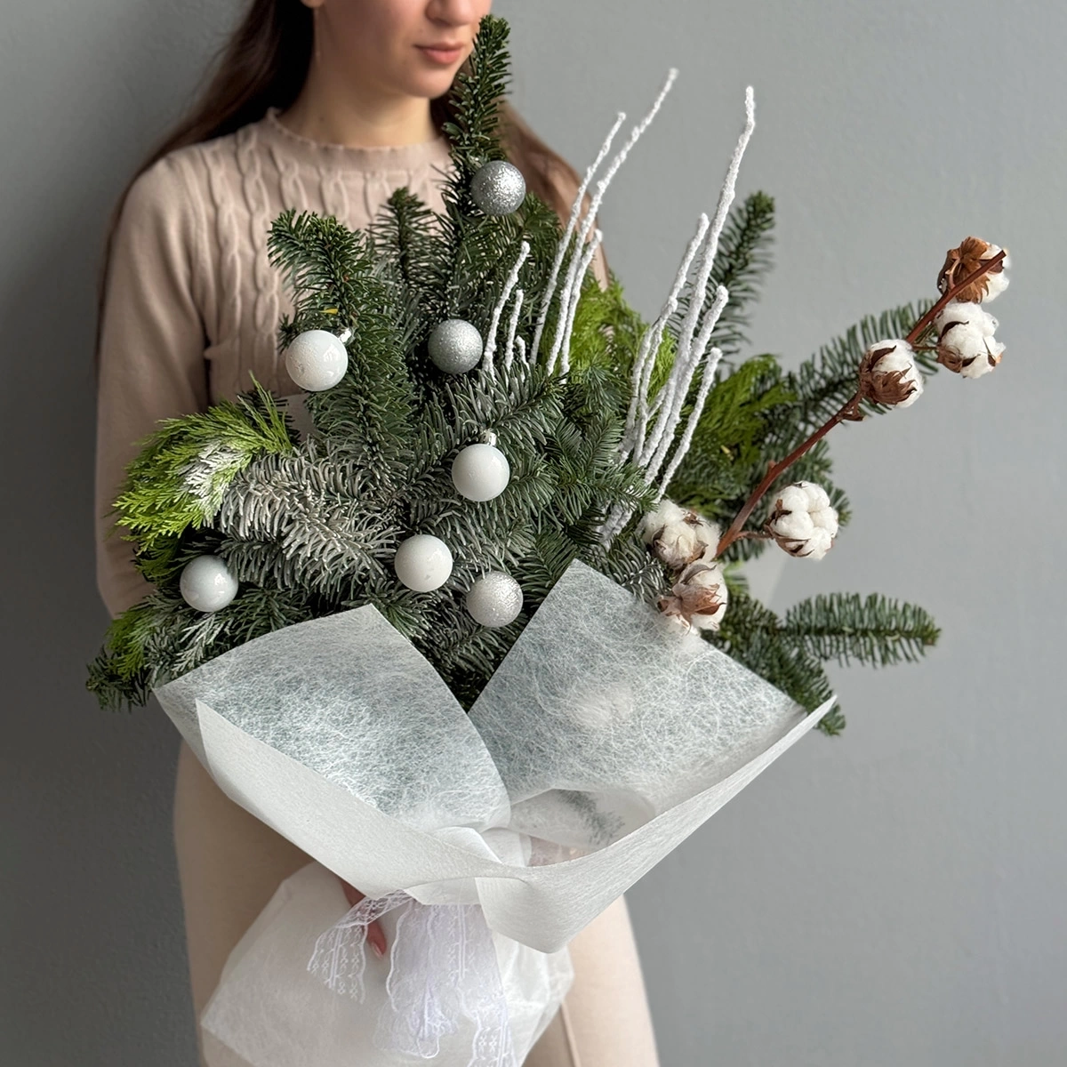 Spruce Bouquet "White Snowflakes"