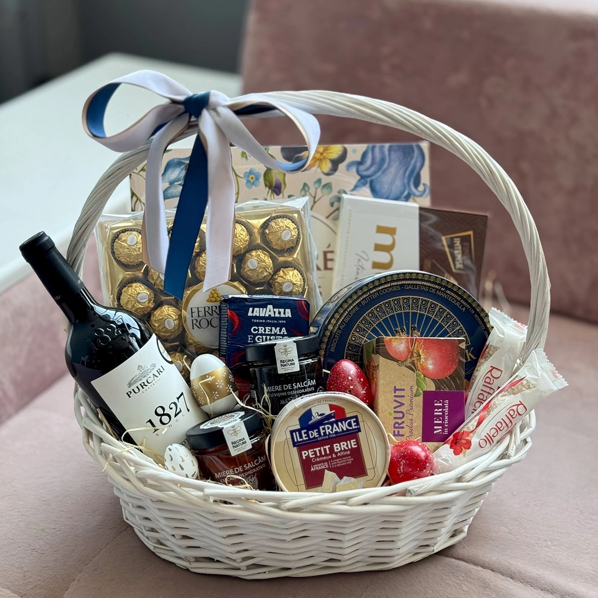 Basket "White Sunday"