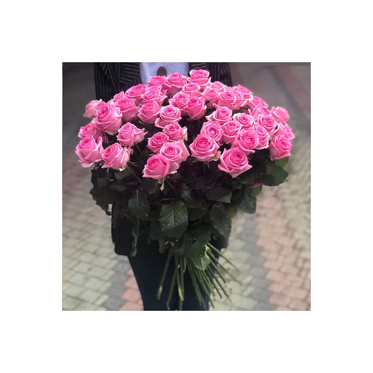 Buy 51 pink roses with delivery Chisinau, Moldova