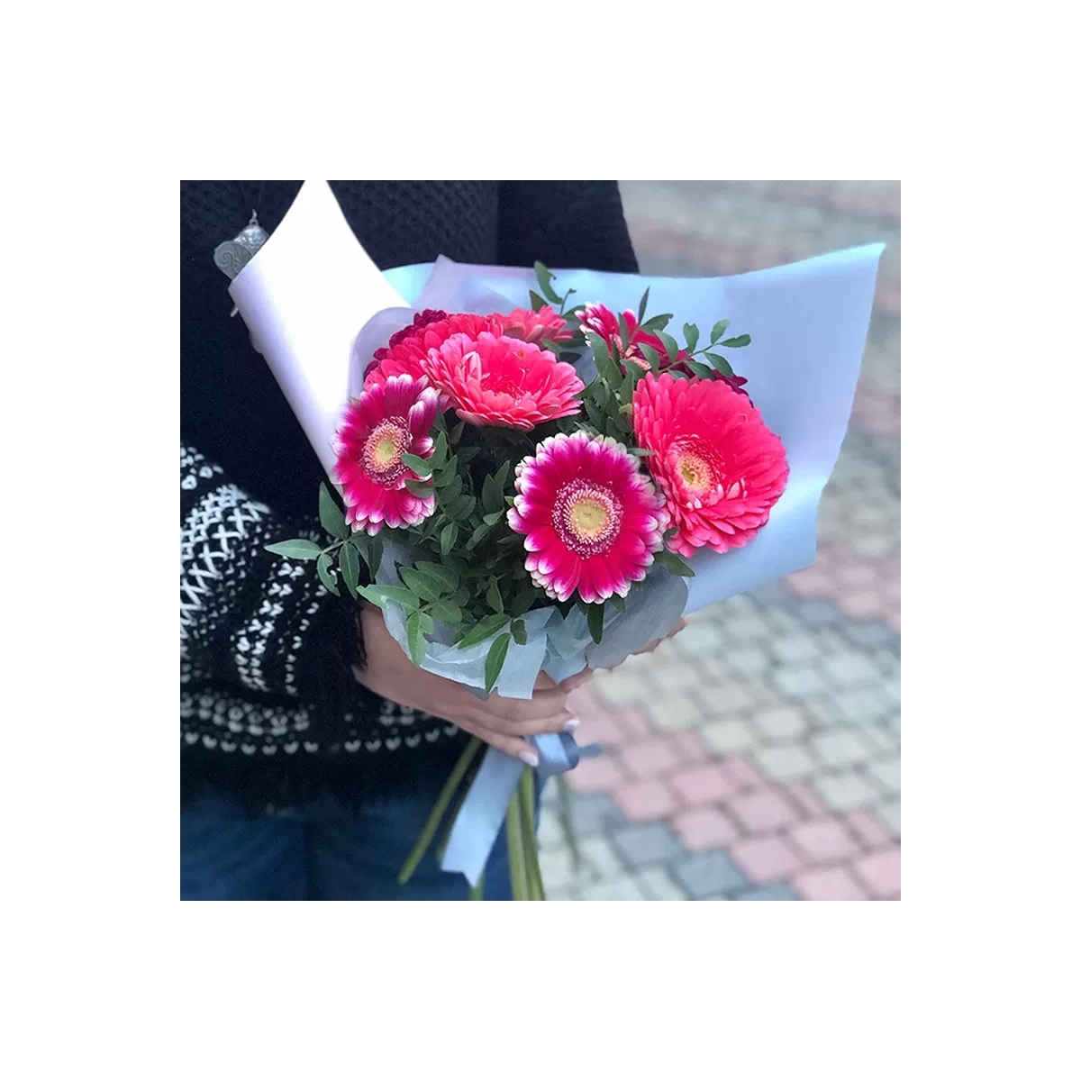 Купить букет гербер с доставкой Кишинев, Молдова