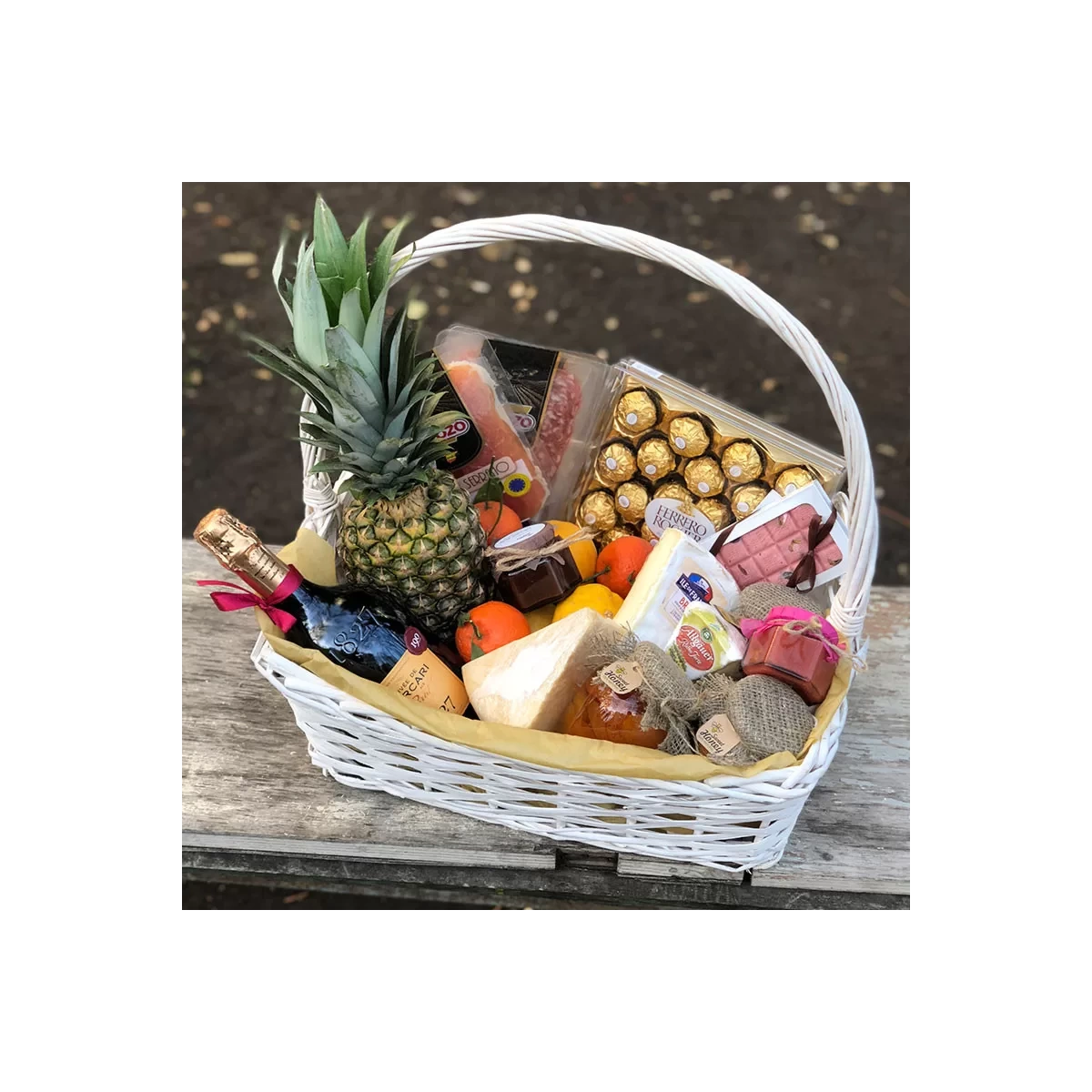 Buy huge gift basket online with delivery Chisinau, Moldova