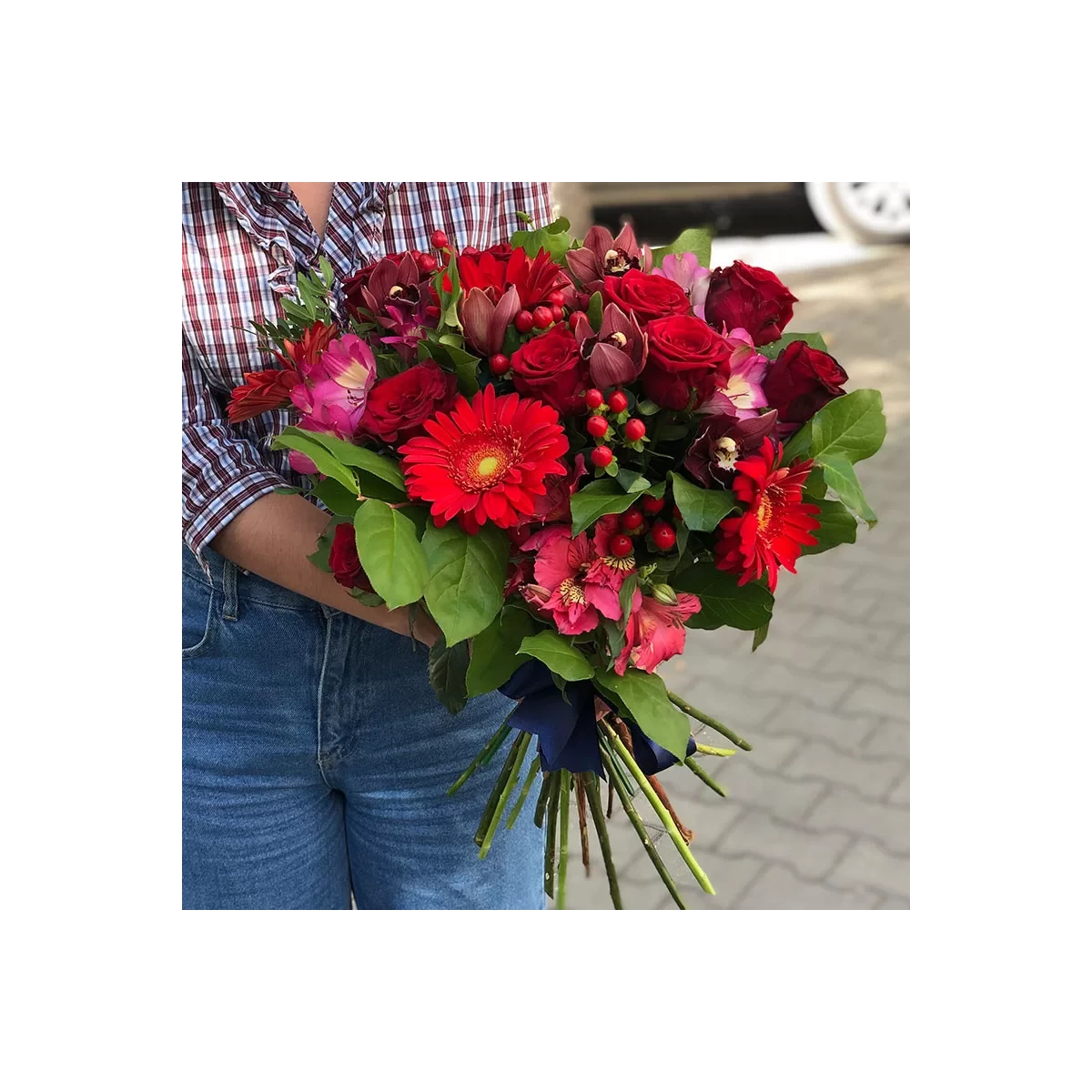 Купить букет с герберой доставкой Кишинев, Молдова